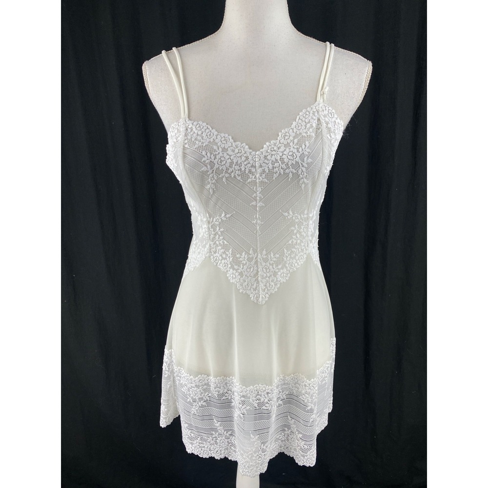 Wacoal Embrace White Sheer Lace Chemise Slip Women's Size XL Adjustable Straps